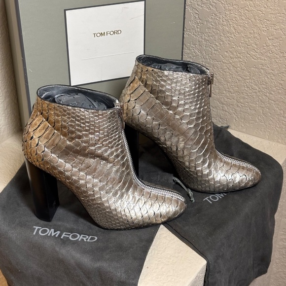 Tom Ford Python Booties Silver metallic ankle boots zip zipper 39.5 US 9.5 - Picture 7 of 16